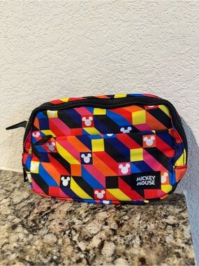 Bioworld Black Lined Mickey Mouse Cosmetic Pouch